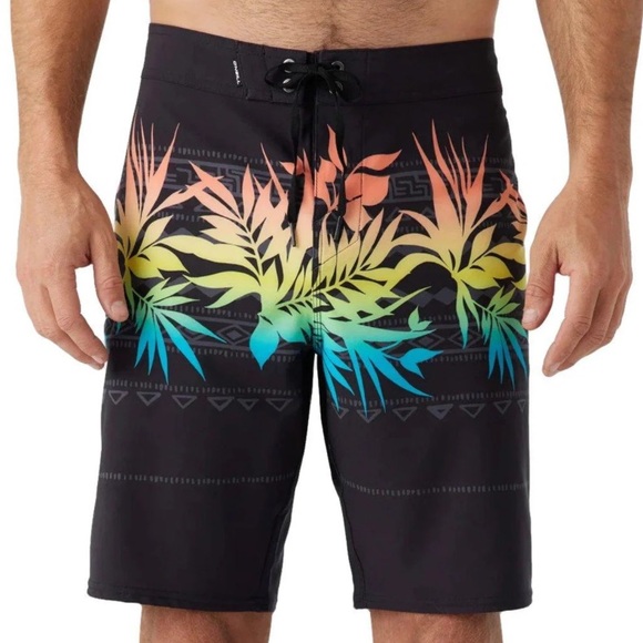 NWT! O’Neill Hyperfreak board shorts. At the knee. - Picture 3 of 13